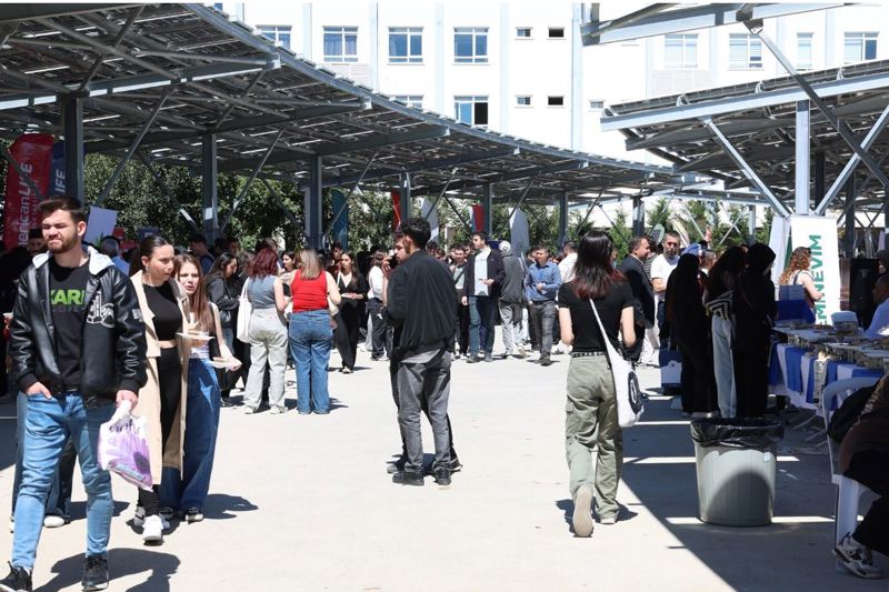 ALKÜ ÖĞRENCİLERİ, KARİYER FIRSATINDA BULUŞTU